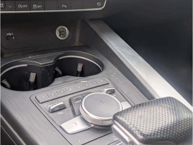 Audi A4 Premium Plus/S Line/Подгрев/Шибедах/360 Кам/Памет - автомобили, коли, обяви за нови и употребявани 15