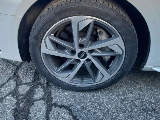 Audi A4 Komfort /DISTRONIC/CAMERA/ПОДГРЕВИ/ШИБИДАХ - автомобили, коли, обяви за нови и употребявани 5