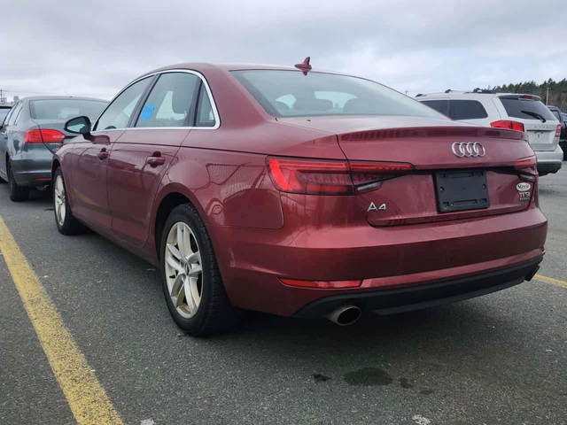 Audi A4 * 2 КЛЮЧА * 2 БРОЯ ГУМИ * ПОДГРЕВИ * - автомобили, коли, обяви за нови и употребявани 3