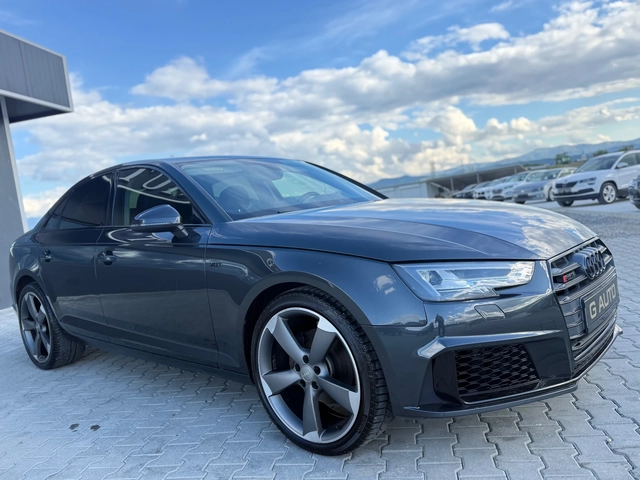 Audi A4 2.0TDI RS4 Собствен лизинг !!! - автомобили, коли, обяви за нови и употребявани 2