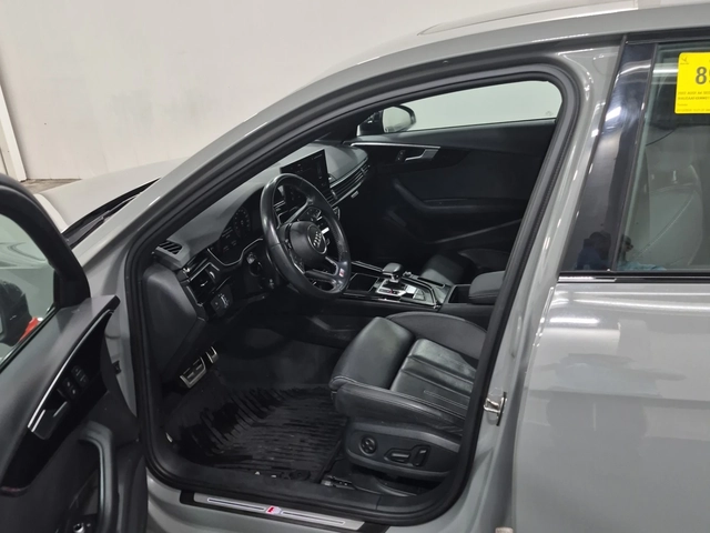 Audi A4 Progressiv / Quattro / Keyless Go / Panorama - автомобили, коли, обяви за нови и употребявани 3