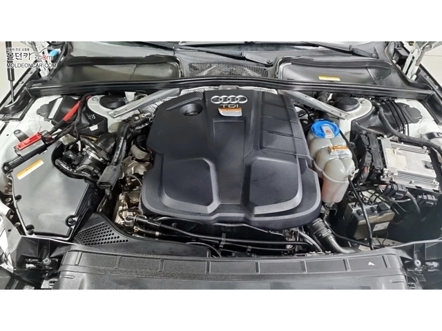 Audi A4 30 TDI Premium | Панорама | Кожен салон | - автомобили, коли, обяви за нови и употребявани 4