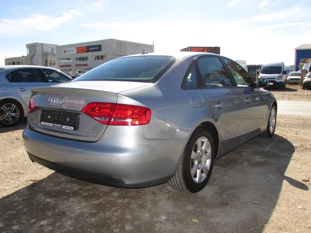 Audi A4 2.0TFSI УНИКАТ - автомобили, коли, обяви за нови и употребявани 4