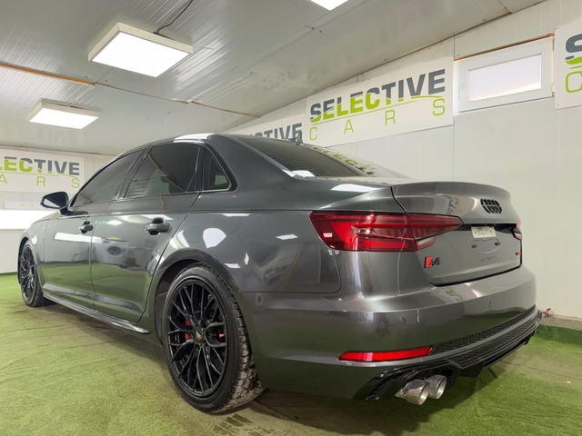Audi A4 2.0 TFSI Premium Plus S Tronic quattro * AWD* - автомобили, коли, обяви за нови и употребявани 3