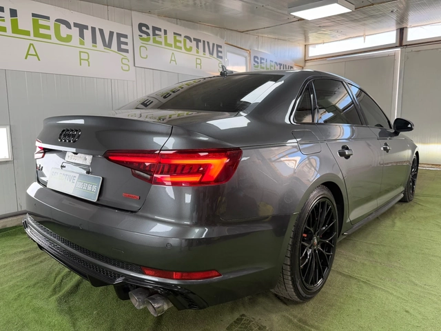 Audi A4 2.0 TFSI Premium Plus S Tronic quattro * AWD* - автомобили, коли, обяви за нови и употребявани 5