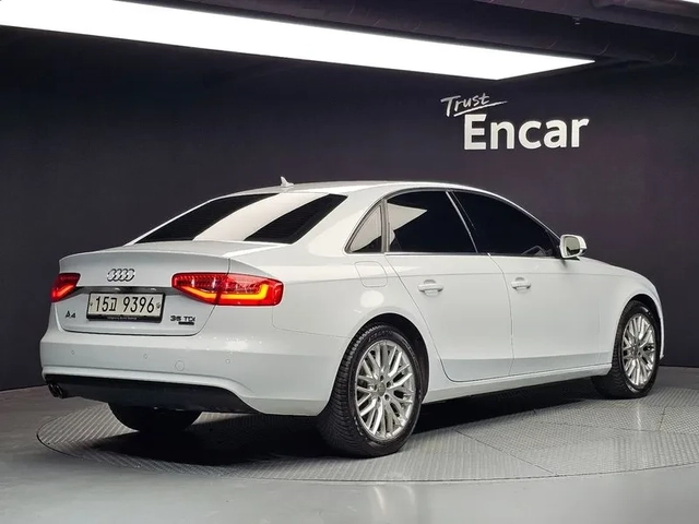 Audi A4 2.0 TDI Quattro - САМО 30% АВАНС - автомобили, коли, обяви за нови и употребявани 4