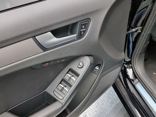 Audi A4 2.0 TFSI Quattro - САМО 30% АВАНС - автомобили, коли, обяви за нови и употребявани 13