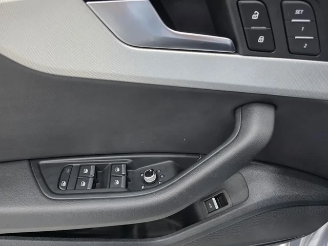 Audi A4 2.0 TDI Quattro - автомобили, коли, обяви за нови и употребявани 11