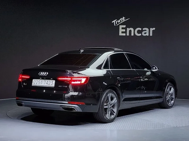 Audi A4 2.0 TFSI Premium - САМО 30% АВАНС - автомобили, коли, обяви за нови и употребявани 1