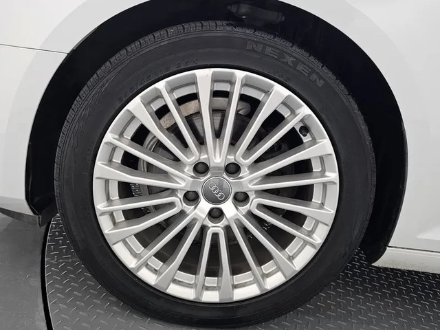 Audi A4 2.0 TFSI Premium - САМО 30% АВАНС - автомобили, коли, обяви за нови и употребявани 4