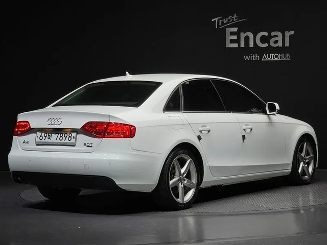 Audi A4 2.0 TFSI Quattro - автомобили, коли, обяви за нови и употребявани 1