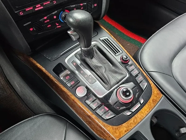 Audi A4 2.0 TFSI Quattro - автомобили, коли, обяви за нови и употребявани 8