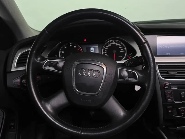 Audi A4 2.0 TFSI Quattro - автомобили, коли, обяви за нови и употребявани 12