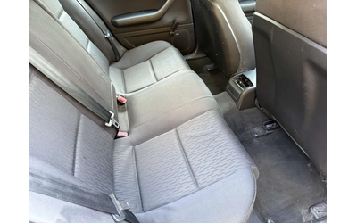 Audi A4 2, 000TDI EURO4 - автомобили, коли, обяви за нови и употребявани 9