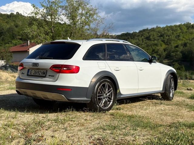 Audi A4 QUATTRO* BANG/OLUFSEN* Панорама* S-line* - автомобили, коли, обяви за нови и употребявани 1