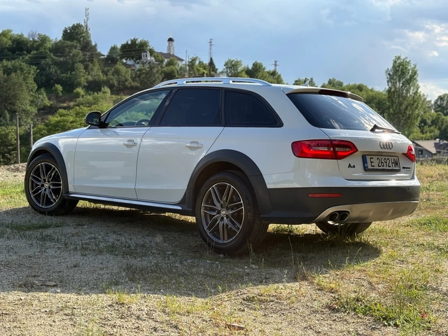 Audi A4 QUATTRO* BANG/OLUFSEN* Панорама* S-line* - автомобили, коли, обяви за нови и употребявани 4