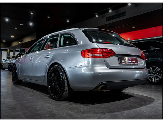 Audi A4 Audi A4  - автомобили, коли, обяви за нови и употребявани 3