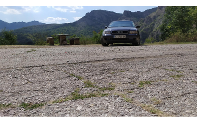 audi-a4-audi-a4-audi-a4-v5-125-k-s-sedan-1995-g-benzin-vsichko-e-plateno - 5