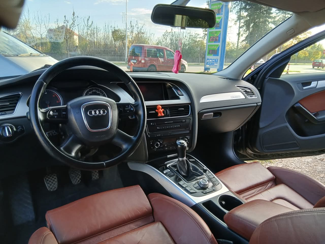 Audi A4 B8 - автомобили, коли, обяви за нови и употребявани 4