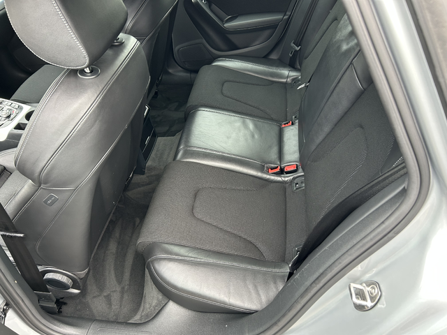 AUDI A4 S-line - автомобили, коли, обяви за нови и употребявани 8