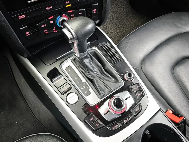 Audi A5 2.0 Tdi Quattro Sportback 8Ta - автомобили, коли, обяви за нови и употребявани 8