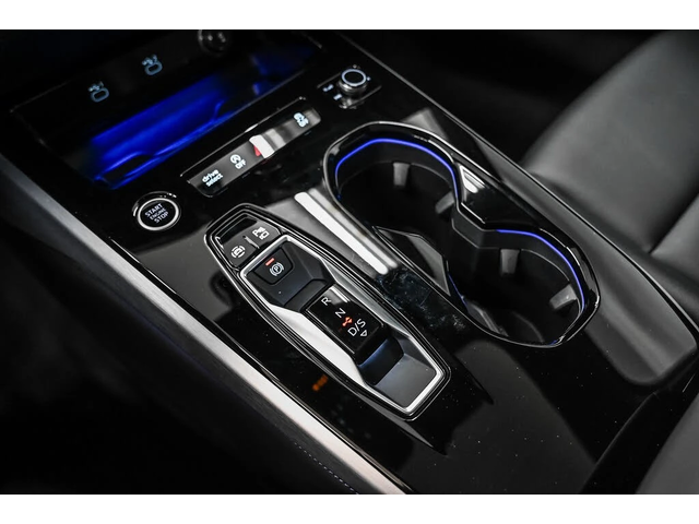 Audi A5 QUATTRO* PREMIUM PLUS* АвтоКредит* (ЦЕНА ДО БГ) - автомобили, коли, обяви за нови и употребявани 9