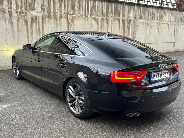 Audi A5 Bi-Xenon* LED дневни* HighBeamAssist* NAVI* Подгрев* - автомобили, коли, обяви за нови и употребявани 2