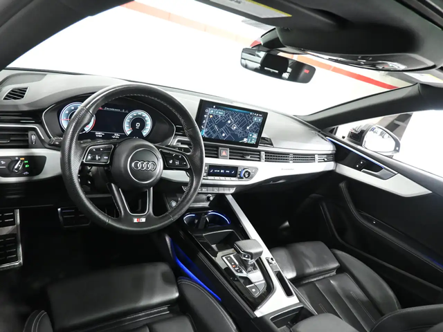 Audi A5 Progressiv  S-Line Sunroof Navigation Ambient Light All Wheel Drive - автомобили, коли, обяви за нови и употребявани 9