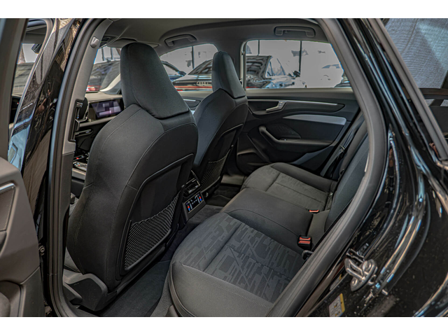 Audi A6 2.0TDI/Distronic/Side Assist/Lane Assist/Камера 360/Пасажер Дисплей - автомобили, коли, обяви за нови и употребявани 7