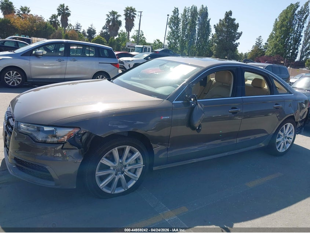 Audi A6 3.0L V-6 DI, DOHC, VVT, SUPERCHARGER, 310HP All Wheel Drive - автомобили, коли, обяви за нови и употребявани 5