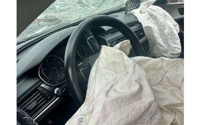 Audi A6 3.0TDi - автомобили, коли, обяви за нови и употребявани 6