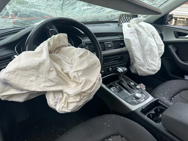 Audi A6 3.0TDi - автомобили, коли, обяви за нови и употребявани 9