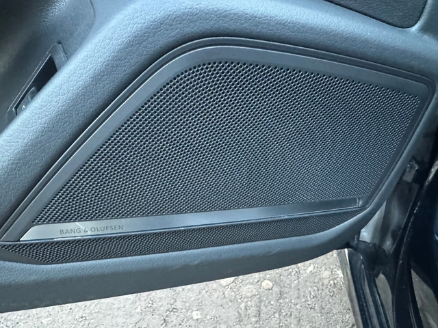 Audi A6 5.0TDI 3xS-line/Black optik/Keyless/B&Q/Matrix - автомобили, коли, обяви за нови и употребявани 11