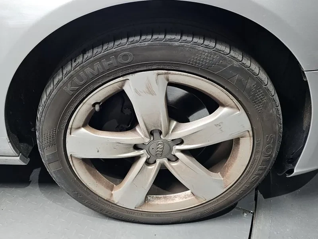 Audi A6 2.0 TDI Dynamic C7 - автомобили, коли, обяви за нови и употребявани 4