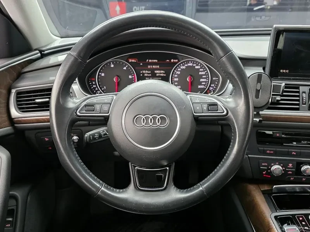 Audi A6 2.0 TDI Dynamic C7 - автомобили, коли, обяви за нови и употребявани 12