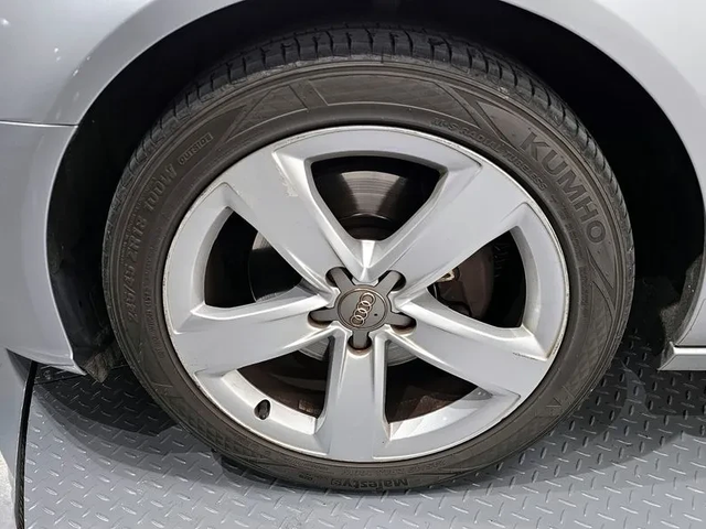 Audi A6 2.0 TDI Dynamic C7 - автомобили, коли, обяви за нови и употребявани 4