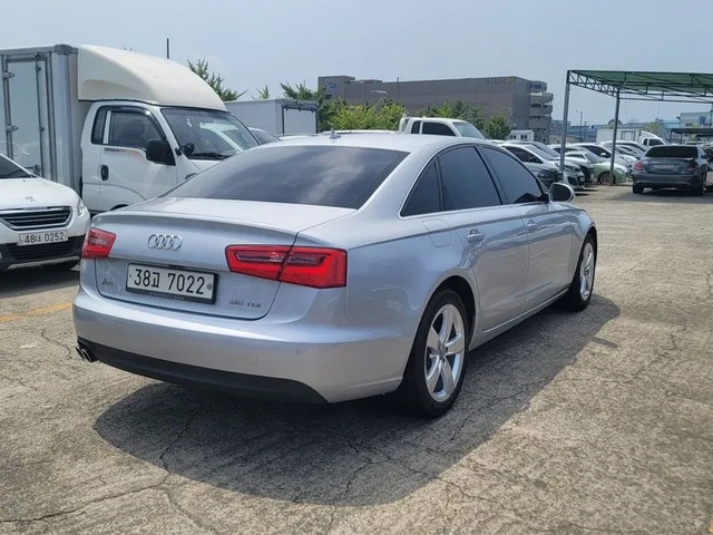 Audi A6 2.0 TDI Dynamic C7 - автомобили, коли, обяви за нови и употребявани 2