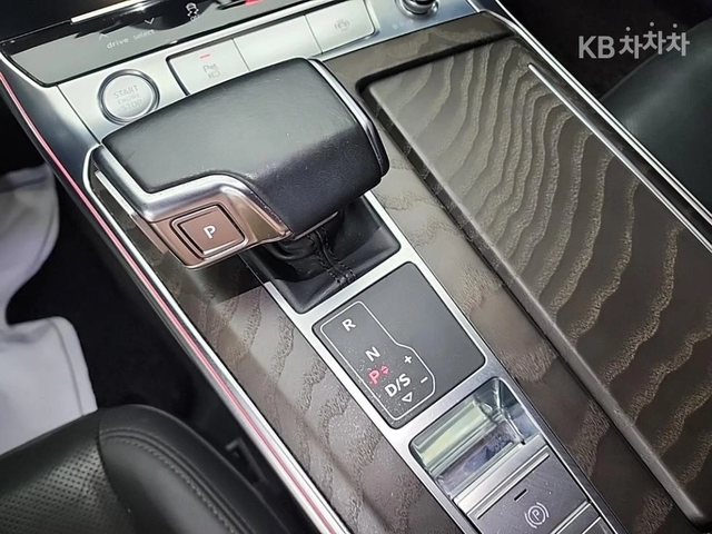 Audi A6 45 TFSI Quattro - автомобили, коли, обяви за нови и употребявани 7