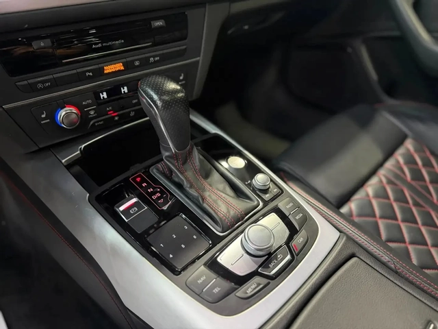 Audi A6 3.0T/S-LINE/COMPETITION/БЕЗ ИНЦИДЕНТИ - автомобили, коли, обяви за нови и употребявани 9