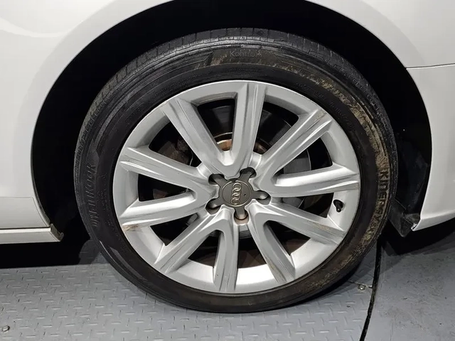 Audi A6 3.0 TDI Quattro - автомобили, коли, обяви за нови и употребявани 4
