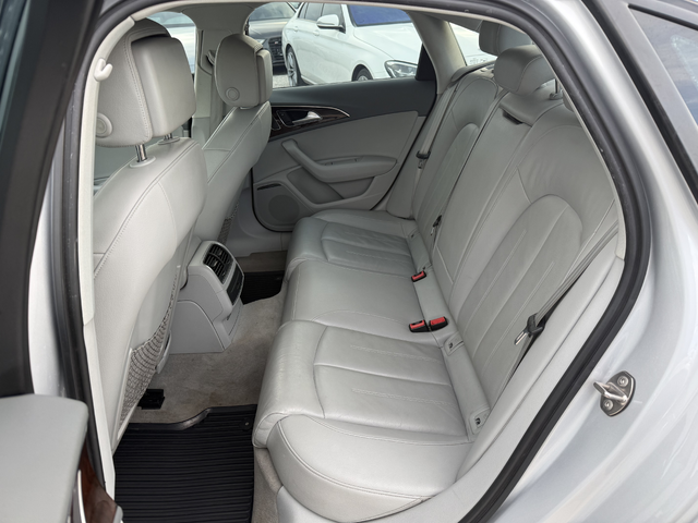 Audi A6 S6 Pack* 2015г.* Топ Състояние* 174.000КМ* НОВ* - автомобили, коли, обяви за нови и употребявани 12