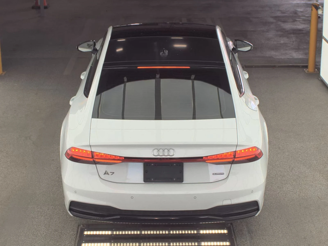 Audi A7 3.0T Prestige - автомобили, коли, обяви за нови и употребявани 4