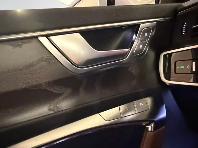 Audi A7 55 TFSI quattro* АвтоКредит* (Цена до БГ) - автомобили, коли, обяви за нови и употребявани 7