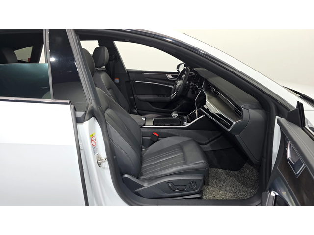 Audi A7 Premium* 4.5TDI* Quattro* Camera* Navi* 360* - автомобили, коли, обяви за нови и употребявани 11