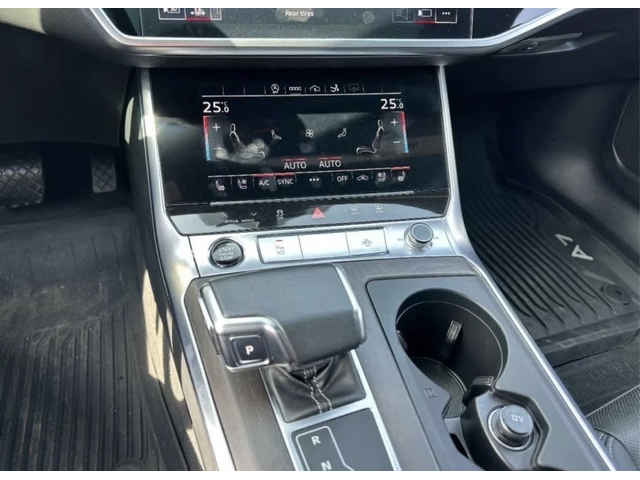 Audi A7 3.0T * S LINE * ОБДУХВАНЕ * БЕЗ ИНЦИДЕНТИ * CARFAX - автомобили, коли, обяви за нови и употребявани 7