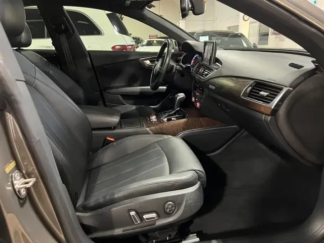 Audi A7 3.0T * S LINE * Technik * BOSE * CARFAX - автомобили, коли, обяви за нови и употребявани 10