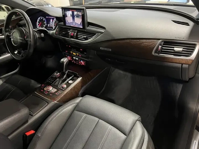 Audi A7 3.0T * S LINE * Technik * BOSE * CARFAX - автомобили, коли, обяви за нови и употребявани 11