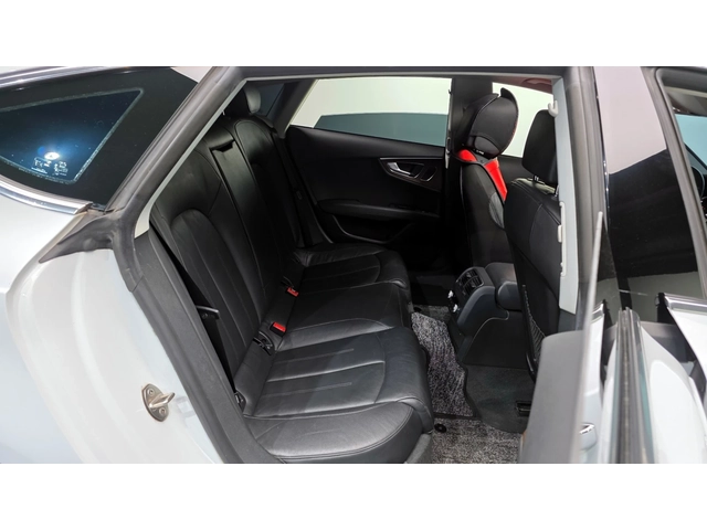 Audi A7 - автомобили, коли, обяви за нови и употребявани 12