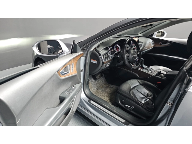 Audi A7 50 TDI Quattro | HUD | Памет | Панорама - автомобили, коли, обяви за нови и употребявани 12
