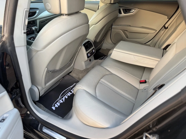 Audi A7 /RS7= 3.0TDI= QUATTRO= BLIND SPOT= ПОДГРЯВАНЕ/ОБДУ - автомобили, коли, обяви за нови и употребявани 13